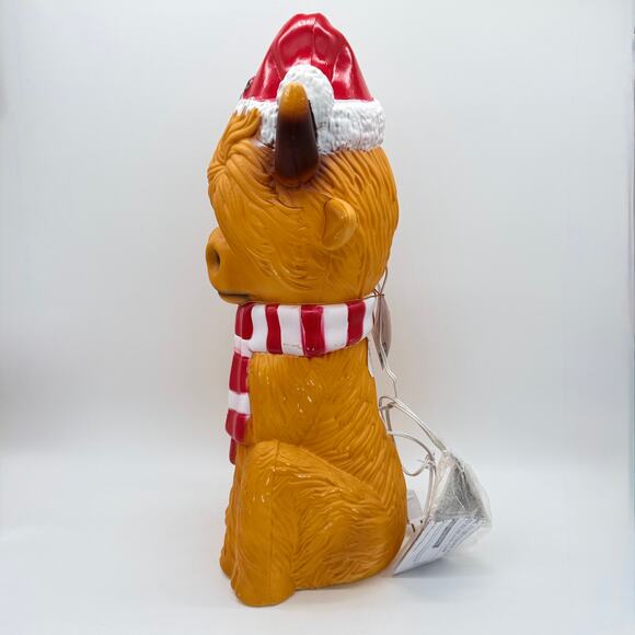 Highland Cow In Santa Hat & Scarf 24” Blowmold Christmas Decor NEW w/ Flaws - Picture 4 of 13